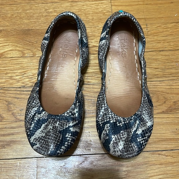 Tieks Copperhead Snake Size 7 - Picture 1 of 6